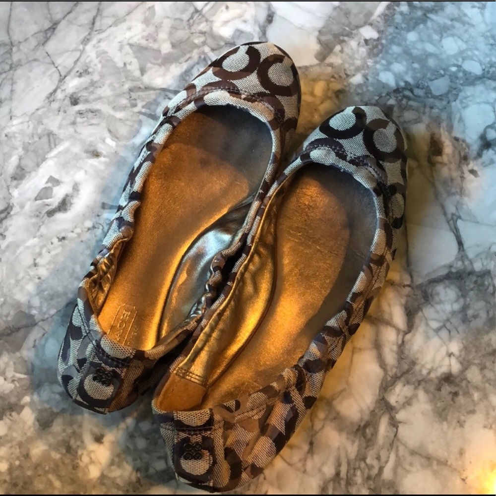 Coach flats